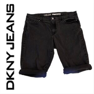 DKNY Jeans sz 16, Shorts Black Denim Jean Ludlow Relaxed Fit, Rolled Cuffs EUC